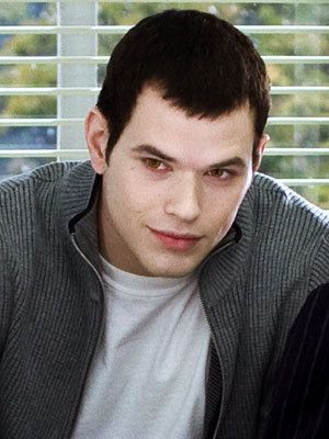 emmett-twilight-series-2828548-300-400.jpg
